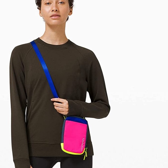 LULULEMON NWT East Access Pink/Yellow/Blue Highlight Water Repellent Fabric - Picture 3 of 7